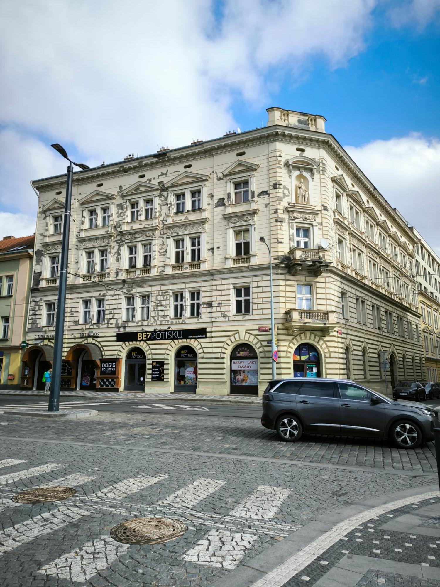 Valentinka Minutes Away From Charles Bridge Praga Exterior foto